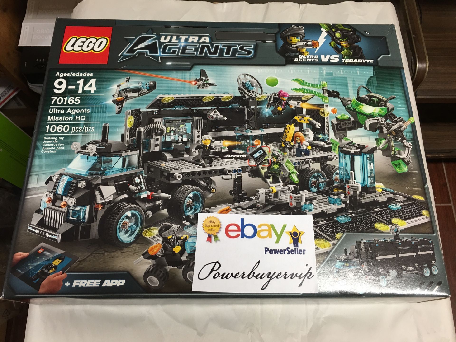 NEW LEGO 70165 Lego Ultra Agents Mission Headquarters Building Toys - Click Image to Close